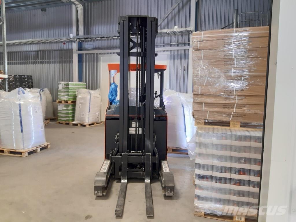 BT RRE200E Reach truck