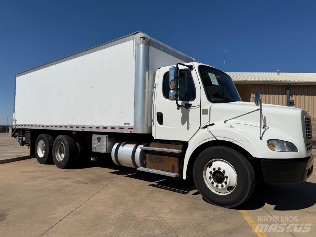 Freightliner M 106 Box trucks