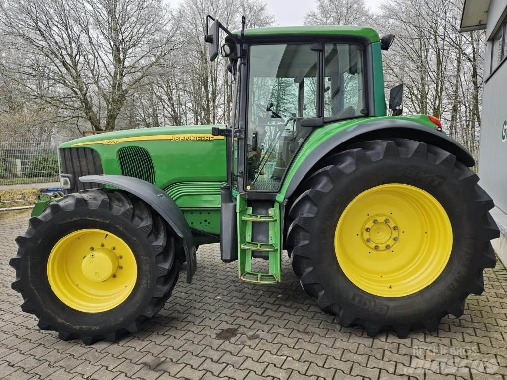 John Deere 6520 Tractors