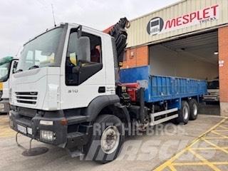 Iveco Trakker 310 Truck mounted cranes