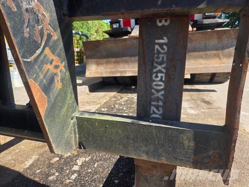 Hitachi Zaxis 140 W Wheeled excavators