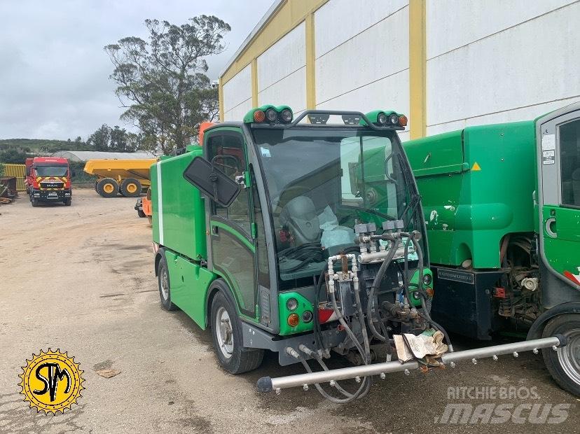 Boschung Olympic L3 Sweepers