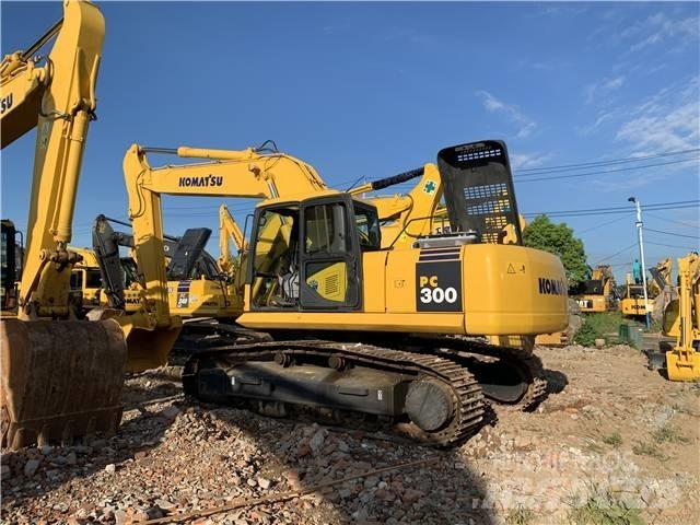 Komatsu PC300-7 Crawler excavators