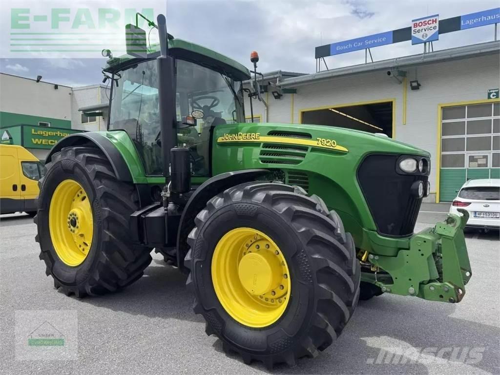 John Deere 7920 Tractors