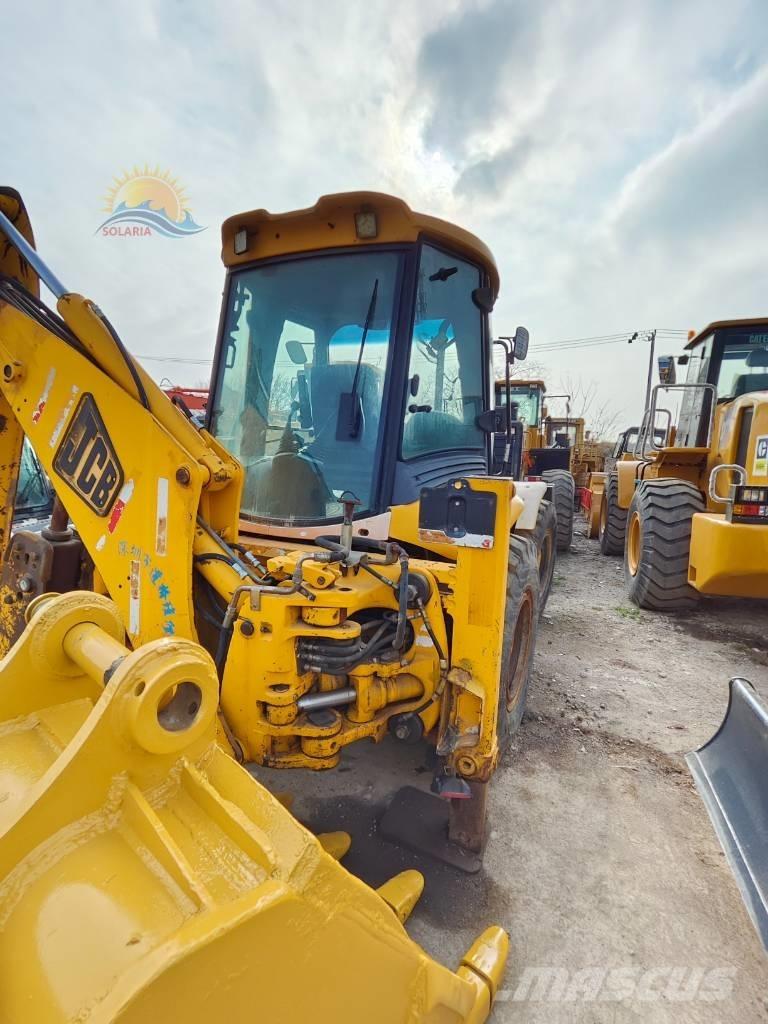 JCB 4CX Backhoe