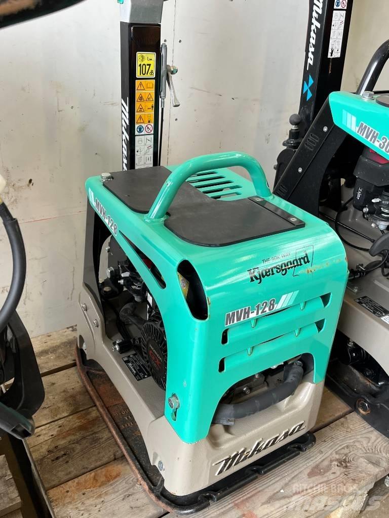 Mikasa MVH 128 GH Plate compactors