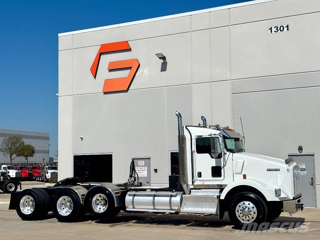 Kenworth T 800 Prime Movers