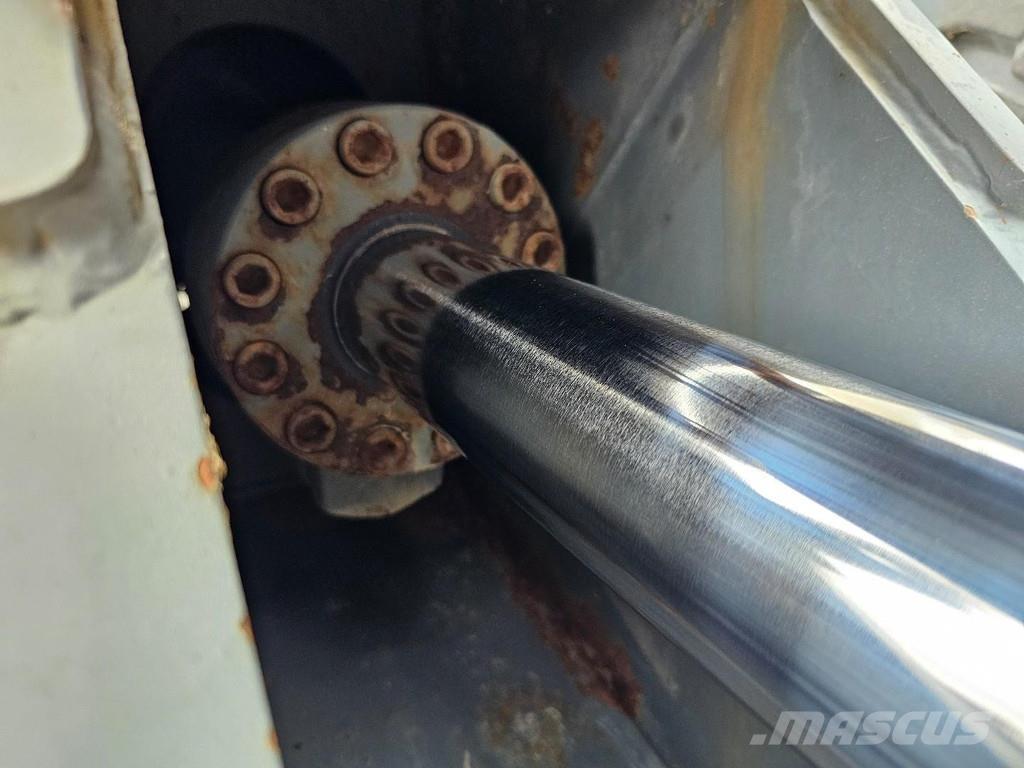 Terex TM350 Waste / industry handlers