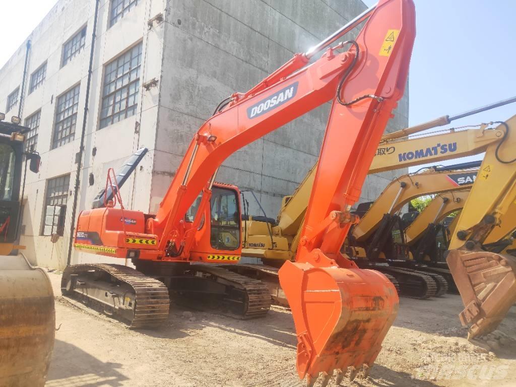 Doosan DH220LC-7 Crawler excavators