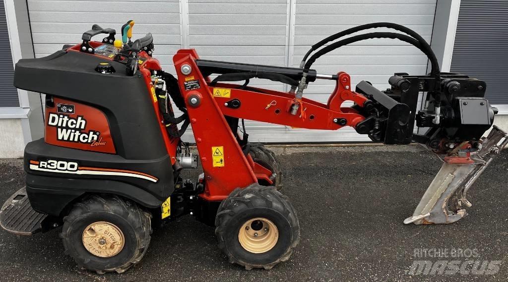 Ditch Witch R300 Trenchers
