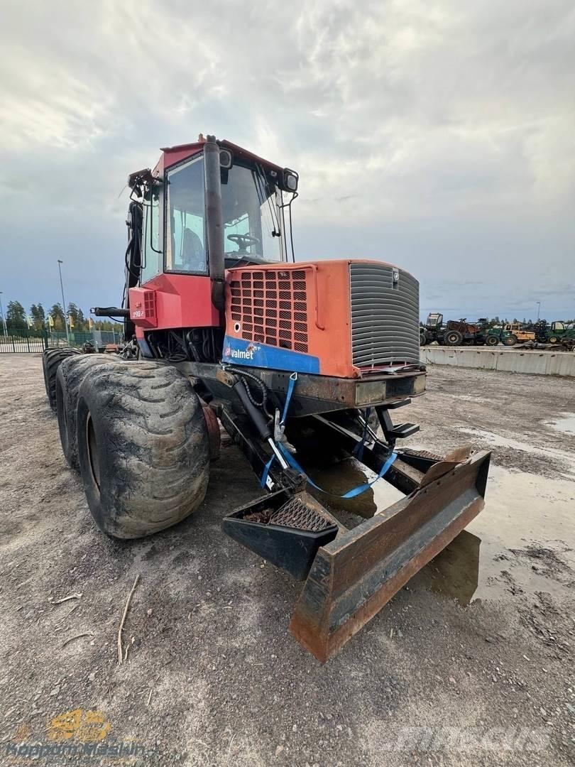 Valmet 890.2 Forwarders