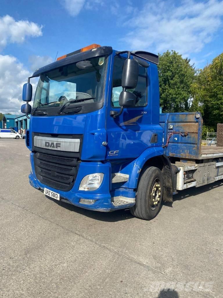 DAF CF 330 Truck mounted cranes