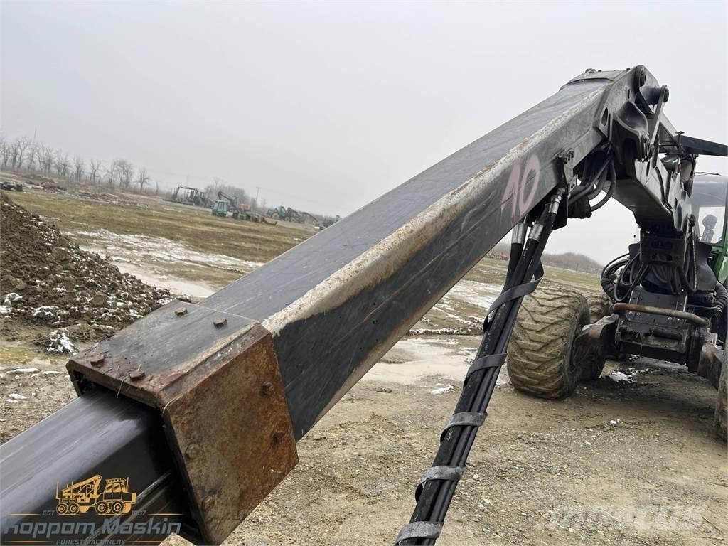 John Deere CH811 Forestry harvesters