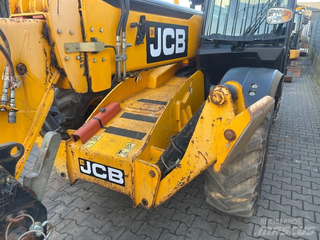 JCB 535-140 Hiviz Telescopic handlers
