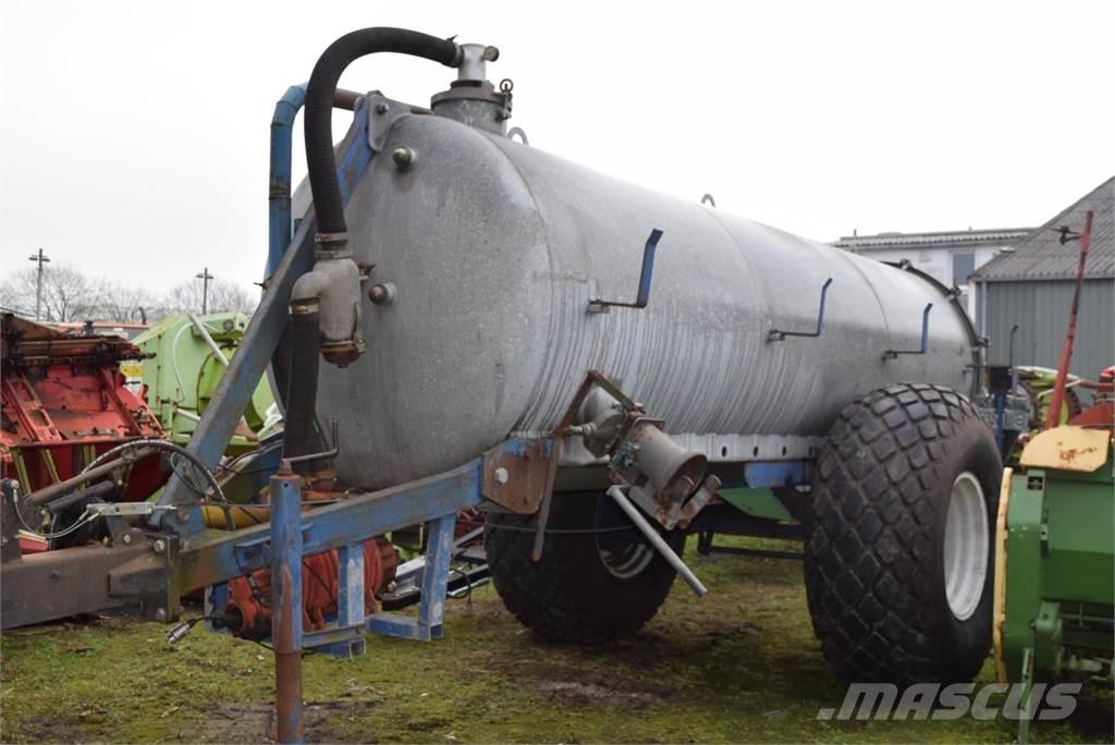  JW Perk P7000 Manure spreaders