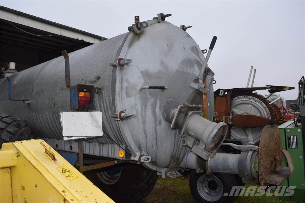  JW Perk P7000 Manure spreaders