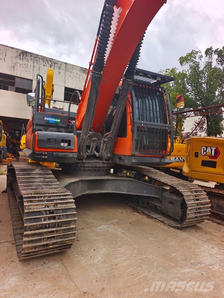 Doosan DX 300 LC-9C Crawler excavators