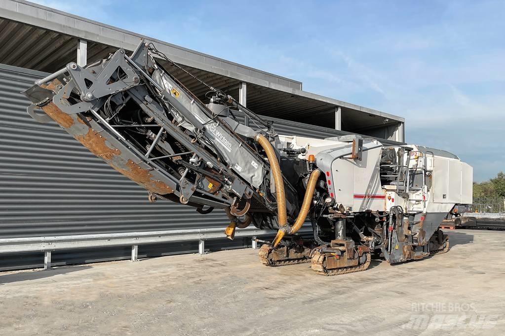 Wirtgen W210 Asphalt cold milling machines