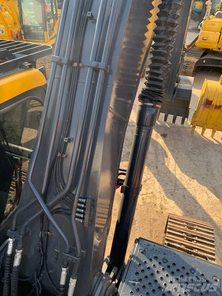 Volvo EC 210 Crawler excavators