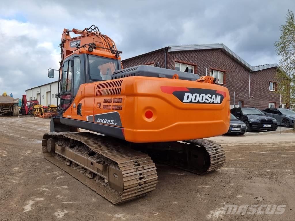 Doosan DX 225 LC-3 Crawler excavators