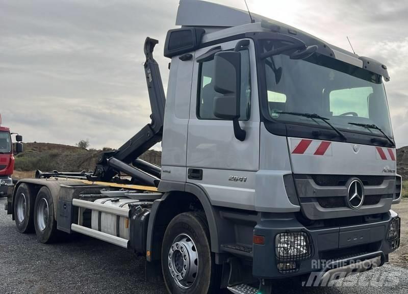 Mercedes-Benz 2641 Container trucks