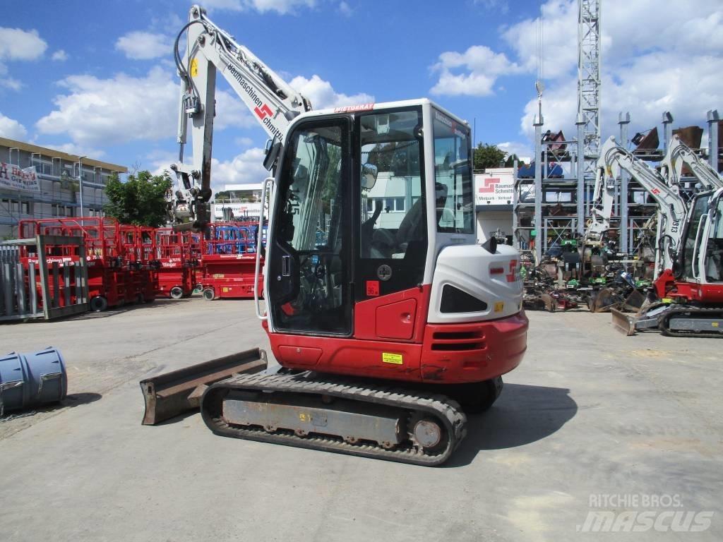 Takeuchi TB240 Mini excavators < 7t (Mini diggers)