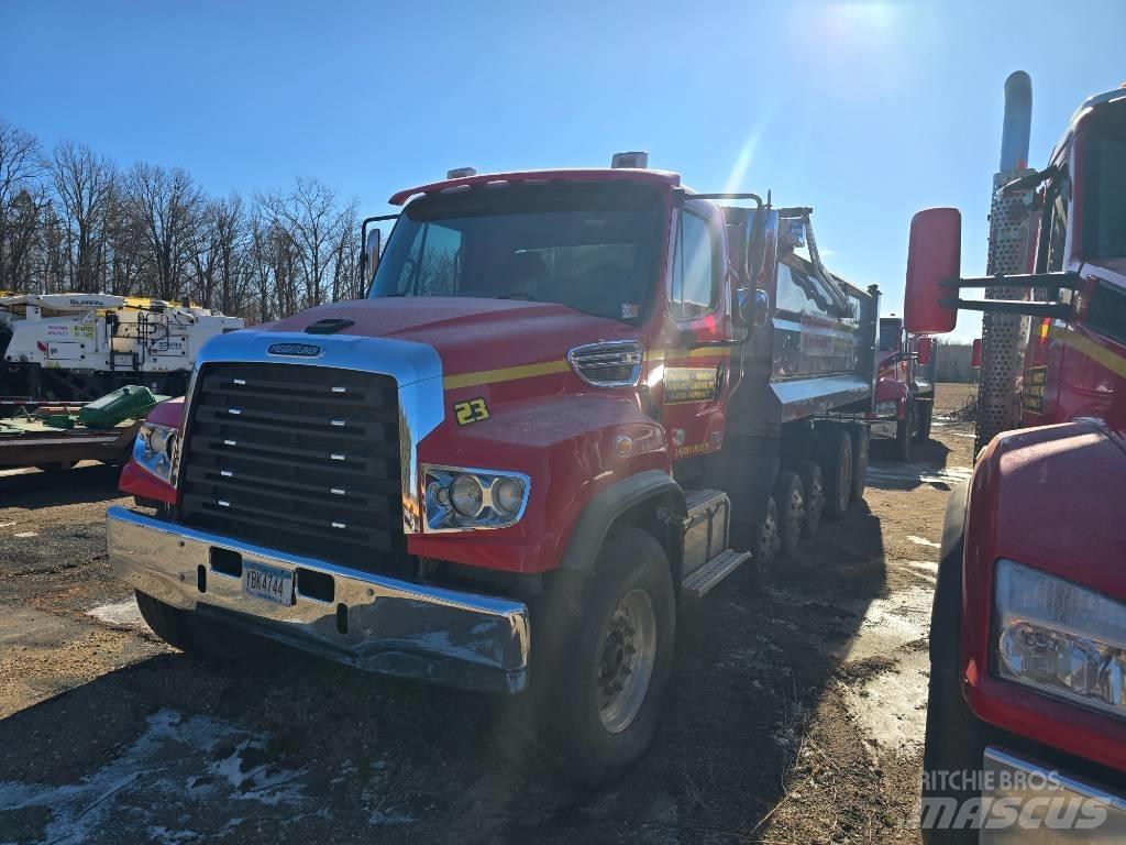Freightliner SD 114 Tipper trucks