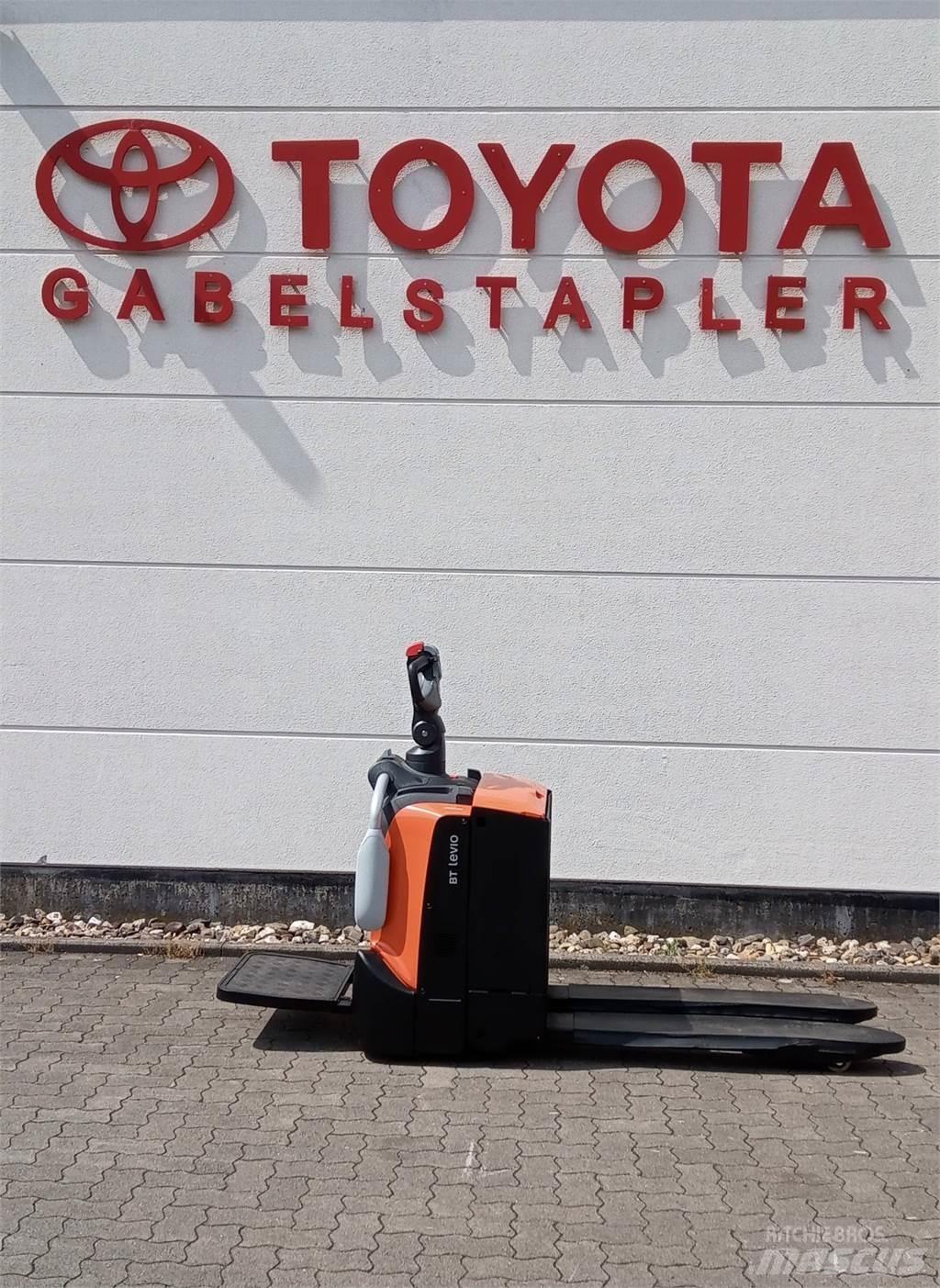 Toyota LPE 220 Low lifter
