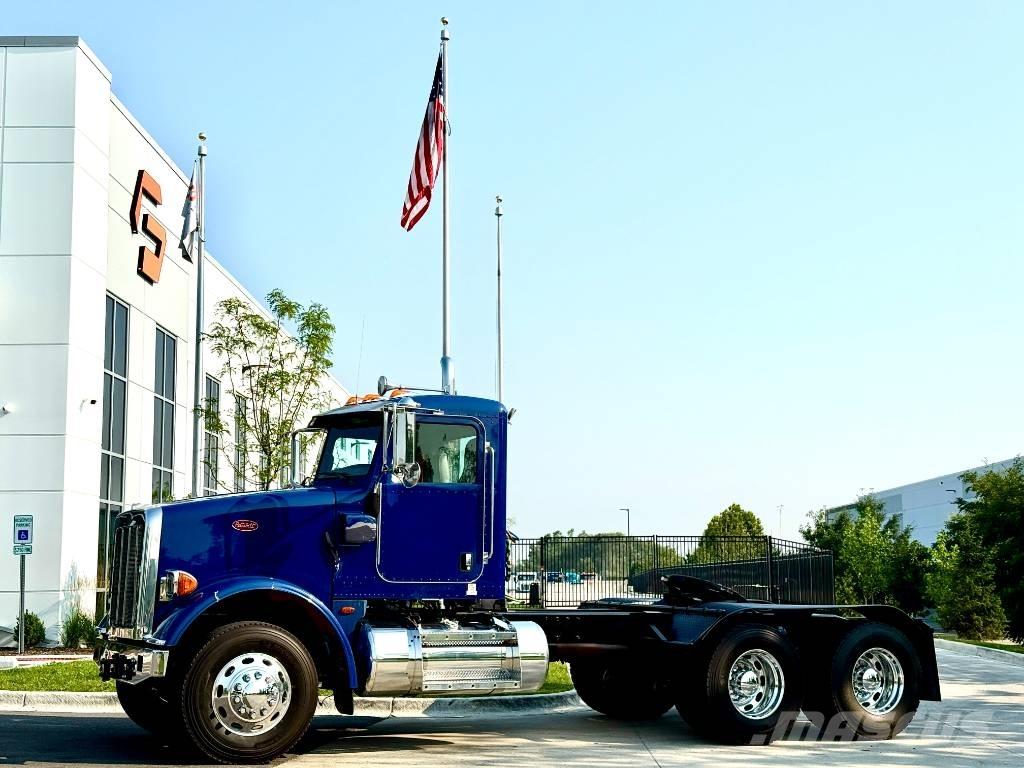 Peterbilt 365 Prime Movers