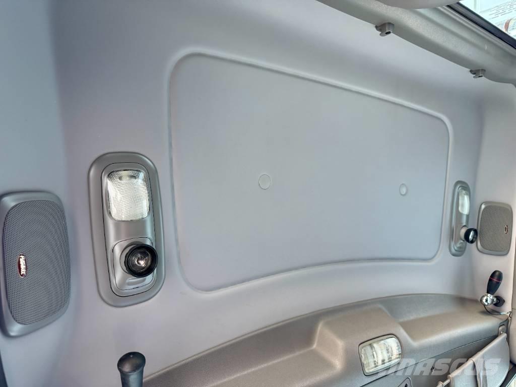 Peterbilt 365 Prime Movers