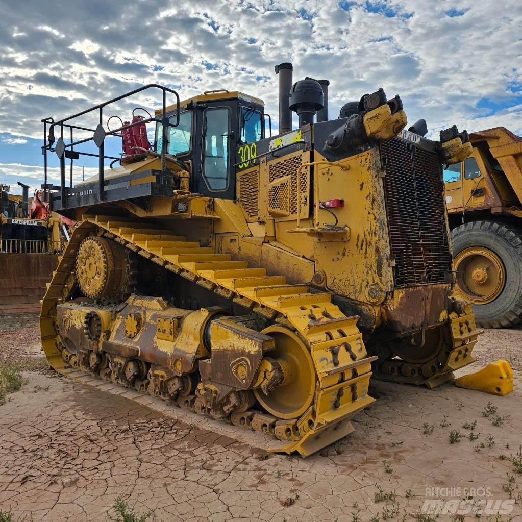 CAT D11R Crawler dozers