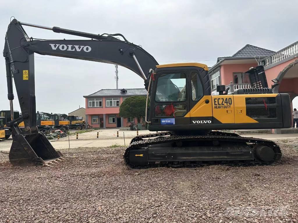Volvo EC 240 Crawler excavators