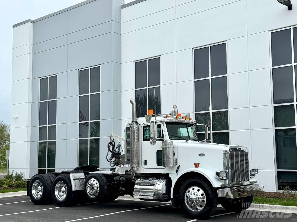 Peterbilt 357 Prime Movers