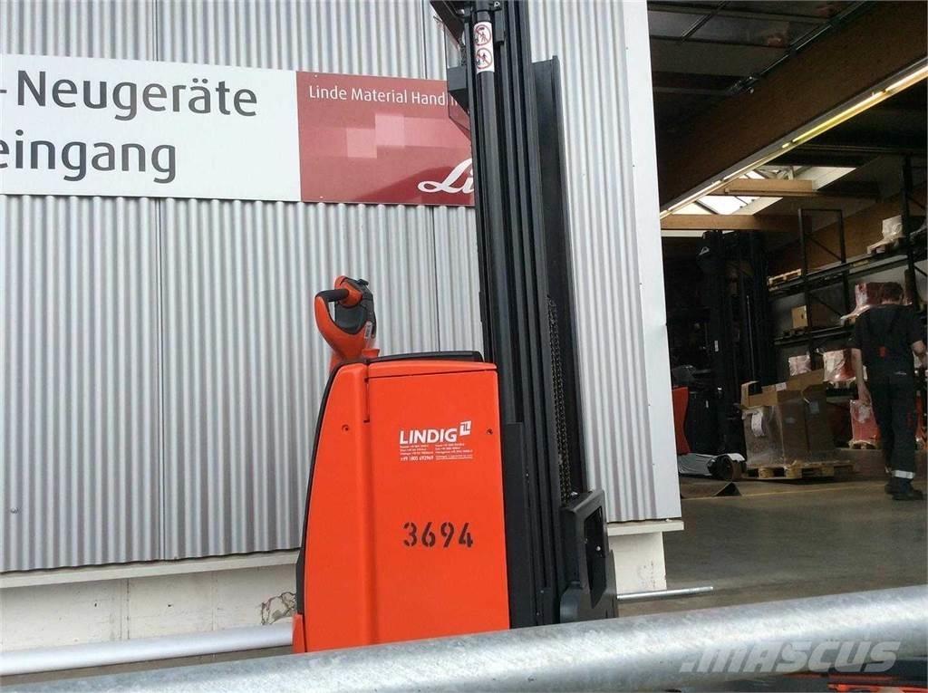 Linde L16I Pedestrian stacker