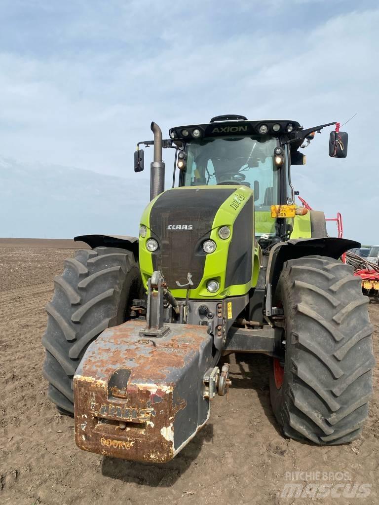 CLAAS Axion 940 SCR Tractors