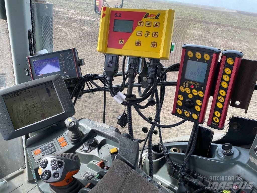 CLAAS Axion 940 SCR Tractors