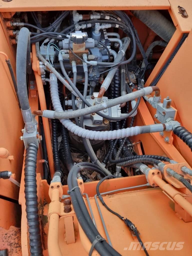 Doosan DX 210 W Wheeled excavators