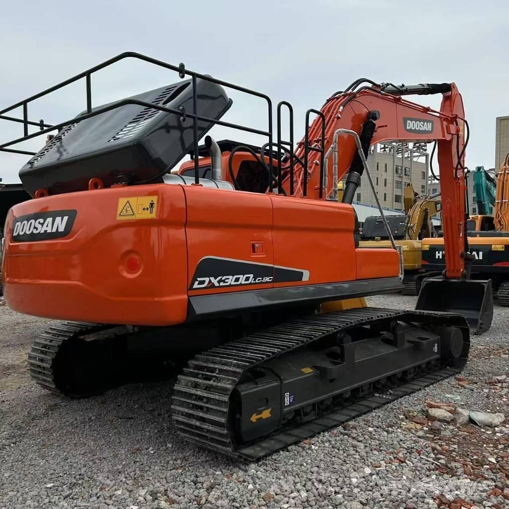 Doosan 300LC-9C Crawler excavators