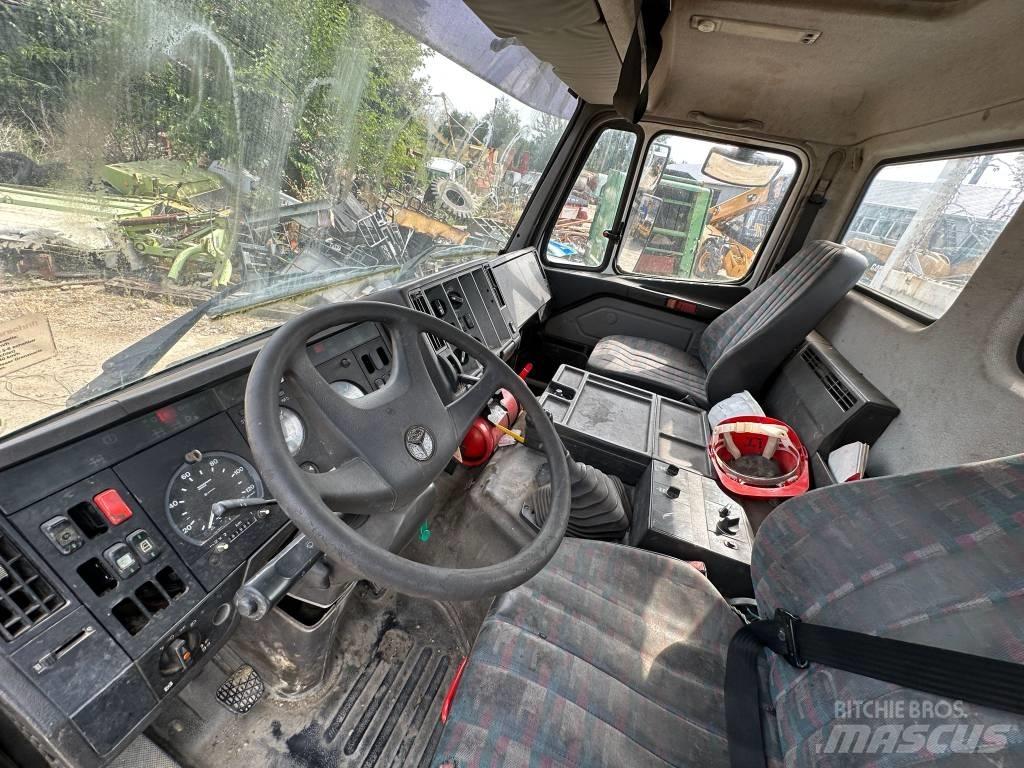 Mercedes-Benz 2531 Truck mounted cranes