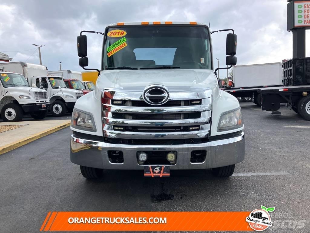 Hino 258 Recovery vehicles