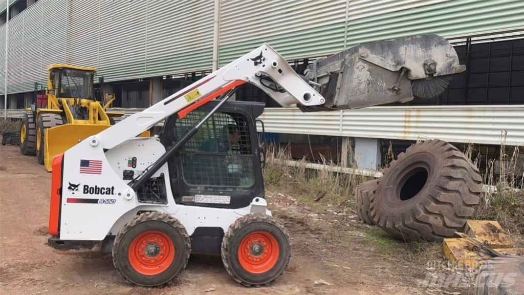 Bobcat S 550 Skid steer loaders