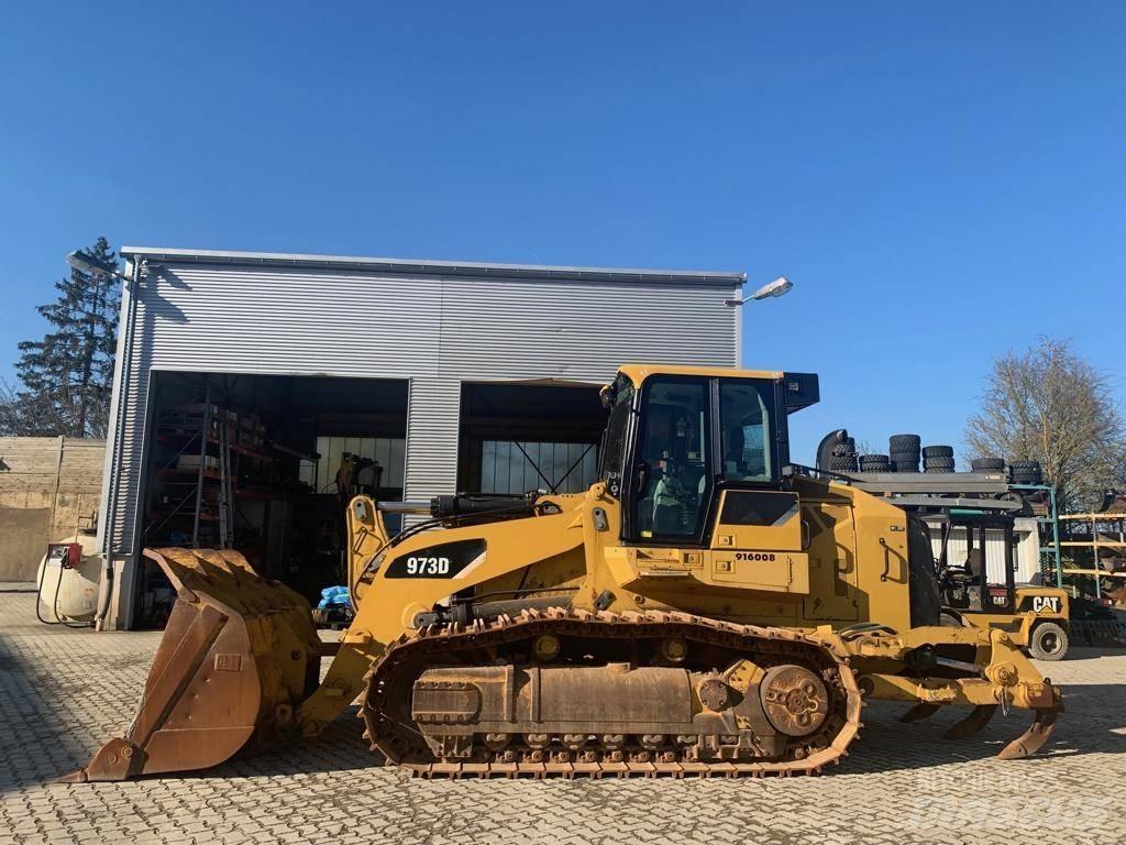 CAT 973 D Crawler loaders