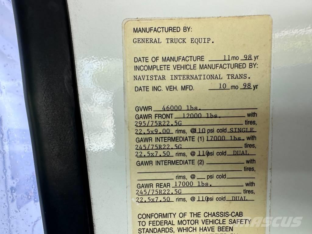 International 4900 Other trucks