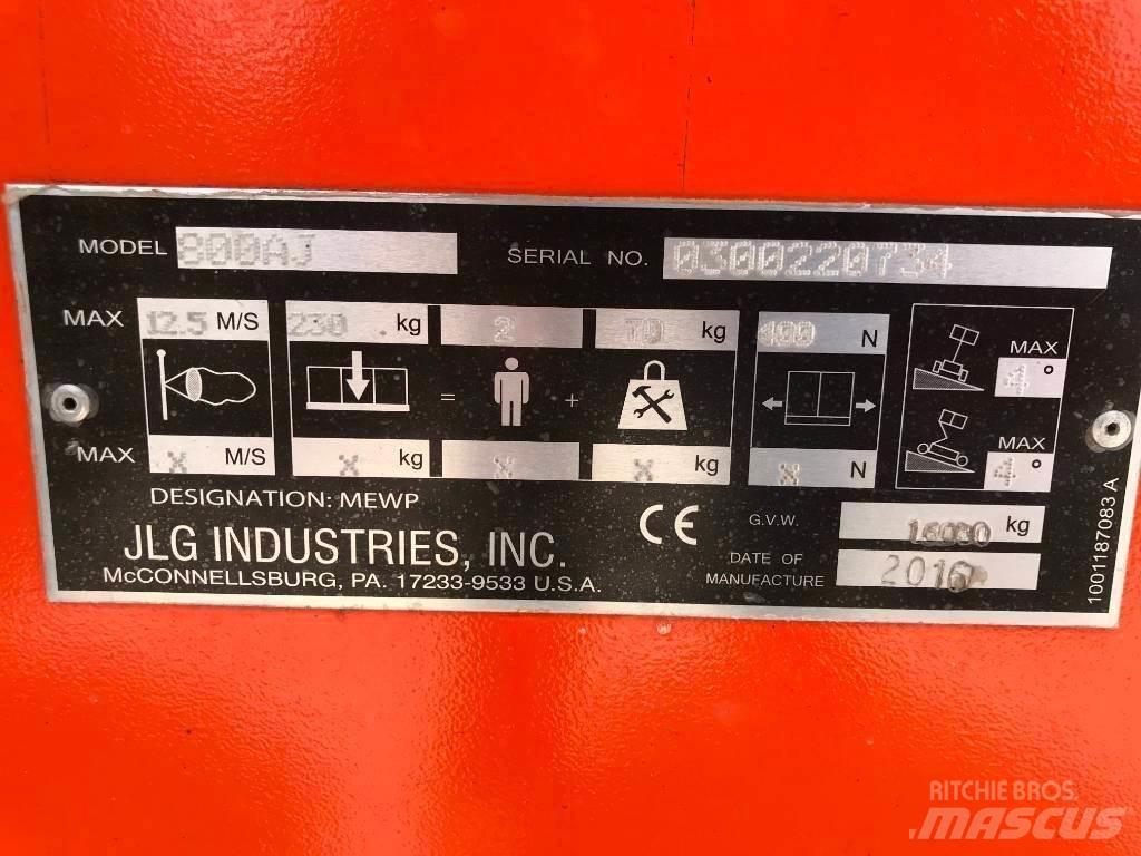 JLG 800 AJ Articulated boom lifts