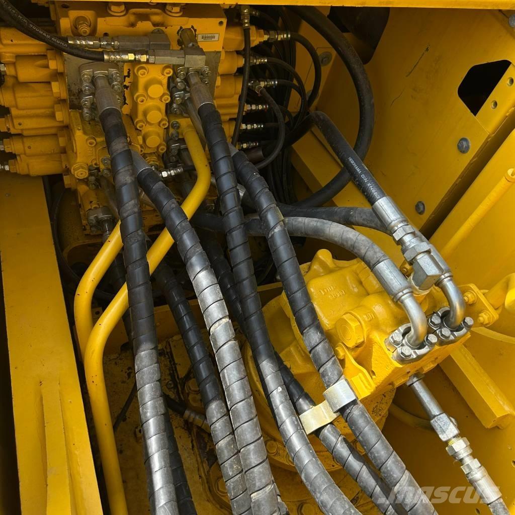 Komatsu 210-8 Crawler excavators