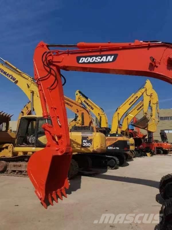 Doosan DX 225 Crawler excavators