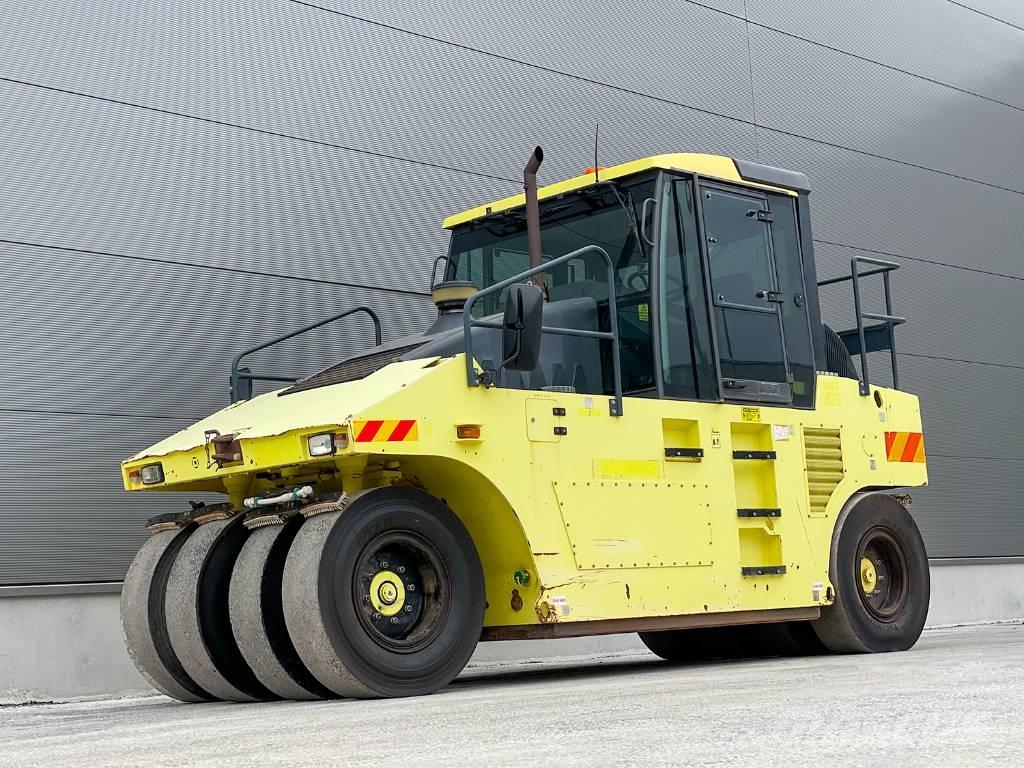 Ammann AP 240 Pneumatic tired rollers