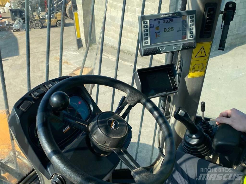 CASE 821 F Wheel loaders