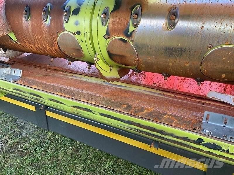 CLAAS V 1080 Harvester heads