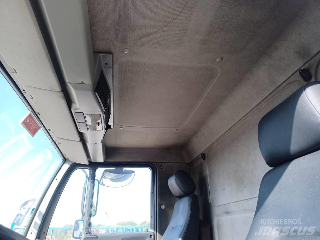MAN 15.225 Chassis Cab trucks